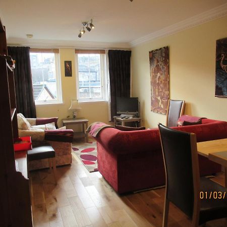 Pamela'S Apartment เอดินบะระ ภายนอก รูปภาพ