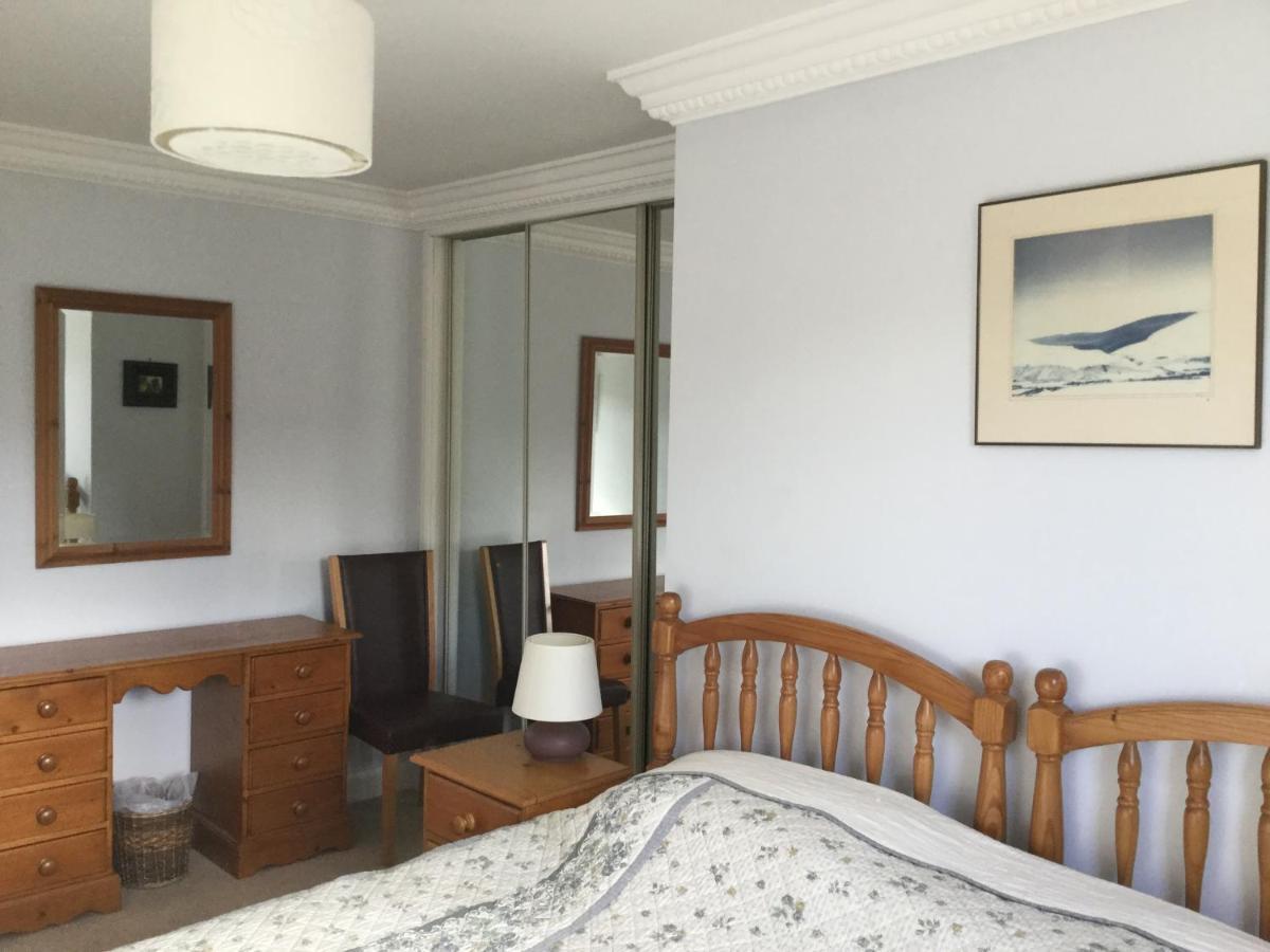 Pamela'S Apartment เอดินบะระ ภายนอก รูปภาพ